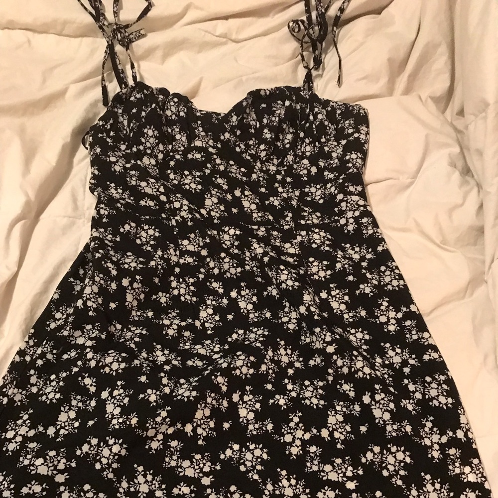 Black and white shein mini